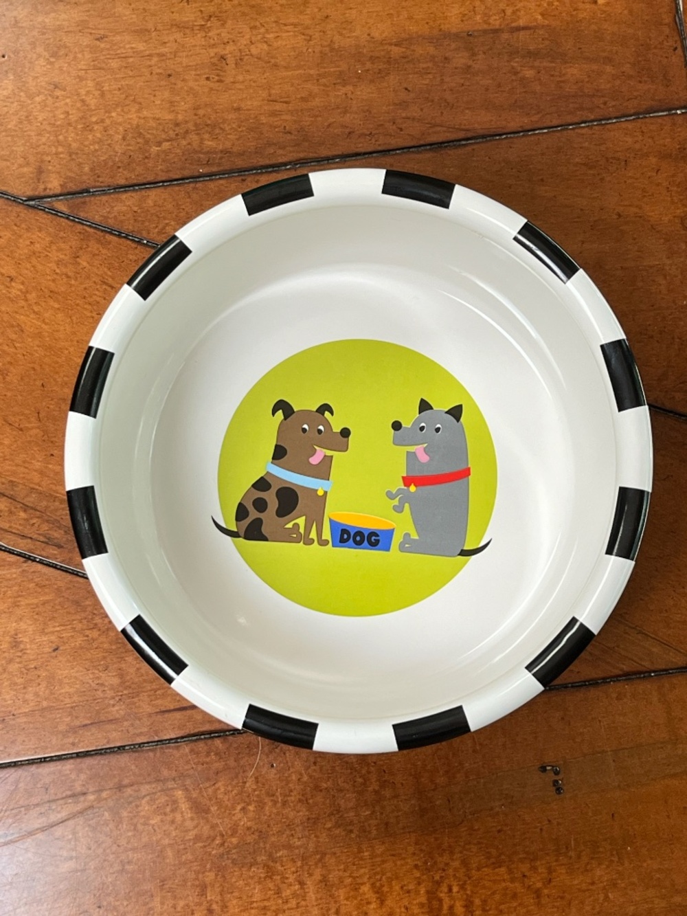 Large whimsical checkered stoneware dog bowl / dish - Picture 2 of 7